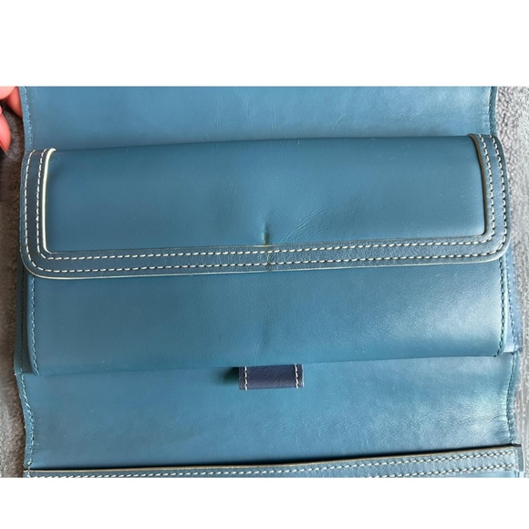 Louis Vuitton Suhali International Wallet - Picture 7 of 12